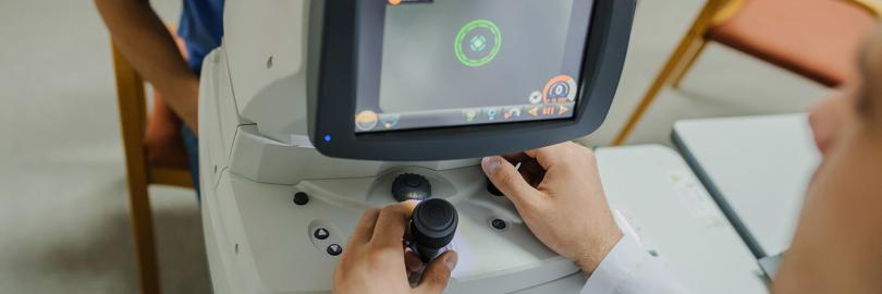 Laser-Augenuntersuchung