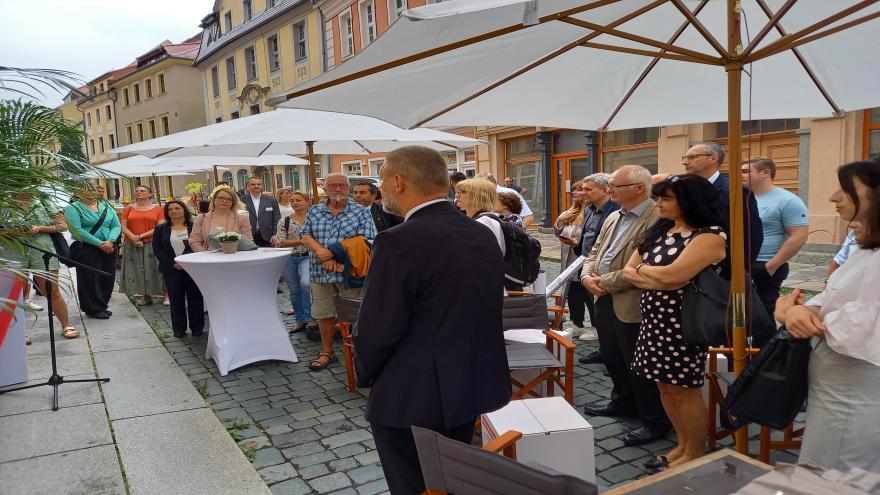 Besucher und Gäste bei der Eröffnung des Kompetenzzentrums in Bautzen