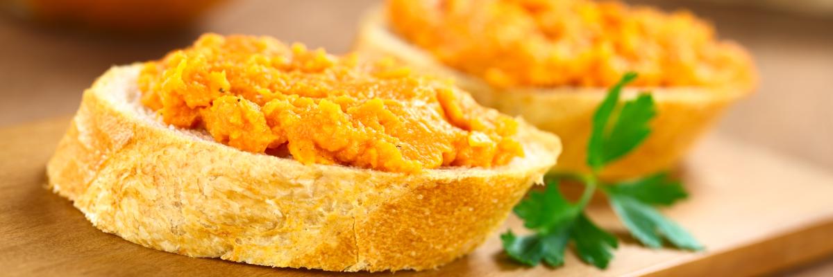 Brot mir Gemüseaufstrich